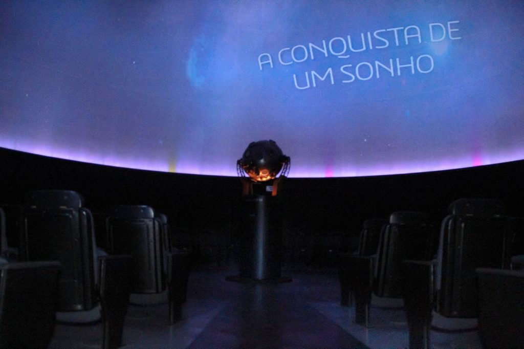 Planetário Alex Cavanha